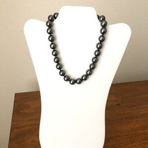 Masami Pacific Black Peacock Pearl Necklace 15"